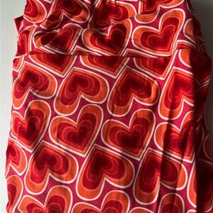 New- LuLaRoe valentine leggings- size Tall & Curvy